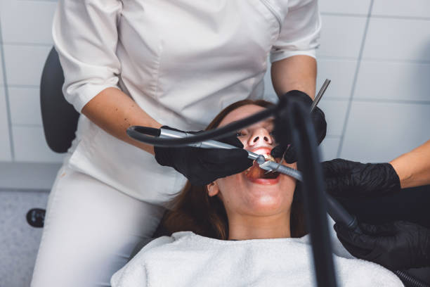 Best Cracked Tooth Emergency Dentist  in Hart, MI